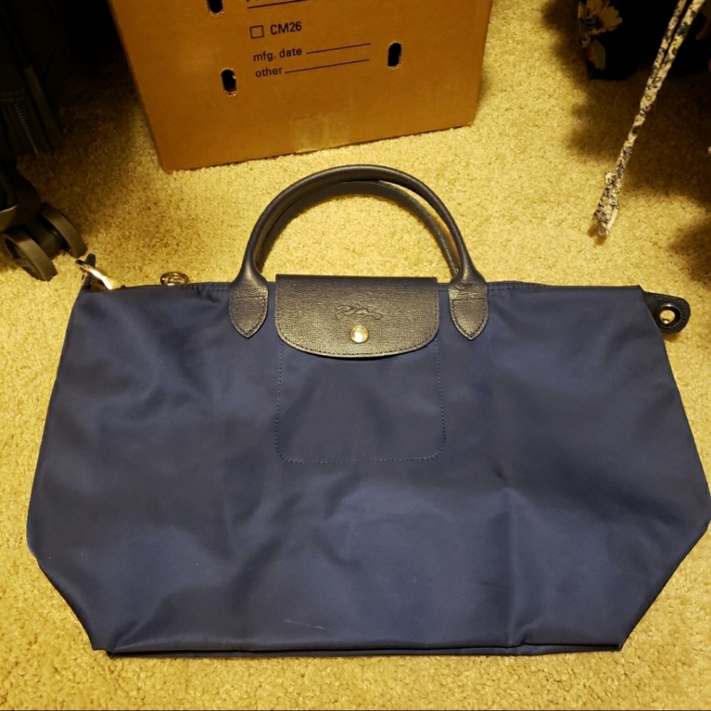 GUC Authentic Navy Longchamp tote